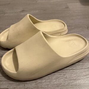 Yeezy slide bone